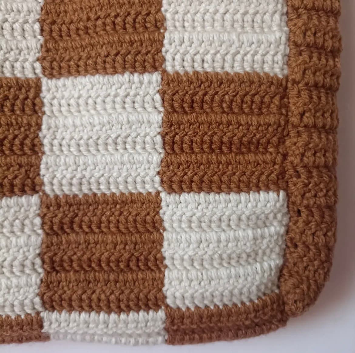 Crochet Checkered Bag